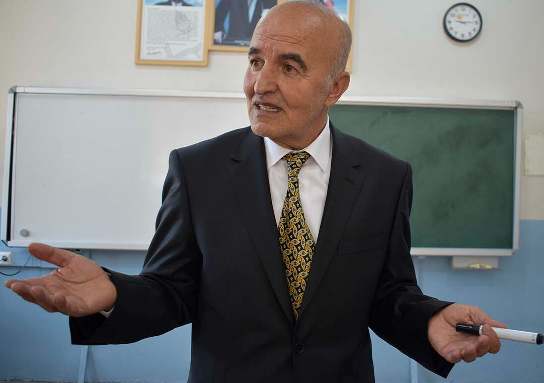 37 yıldır öğretmenlik yapıyor, öğrencileriyle aynı okulda nesilleri yetiştiriyor - 7. Resim
