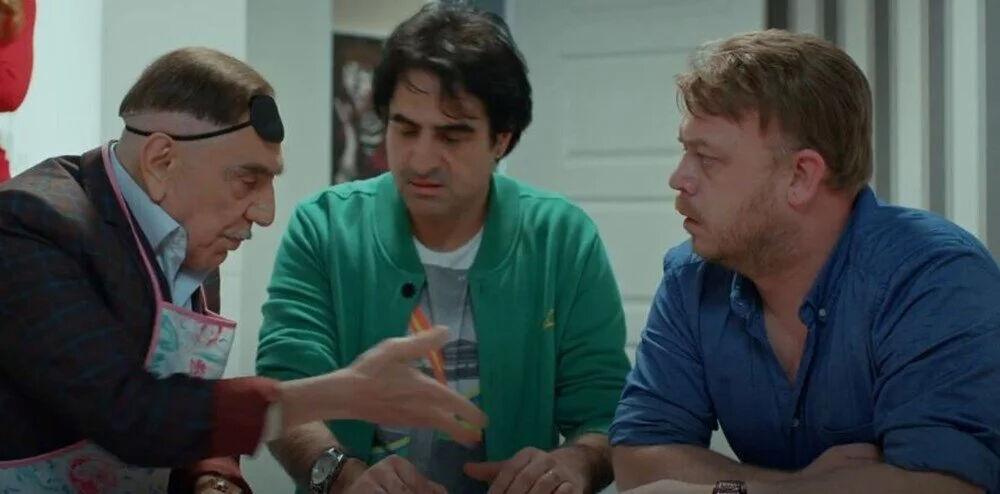 Alemde Bir Gece filminin konusu ne? Alemde Bir Gece filmi ne zaman, nerede çekildi? Alemde Bir Gece filminin konusu ne? Alemde Bir Gece filmi ne zaman, nerede çekildi? - 1. Resim