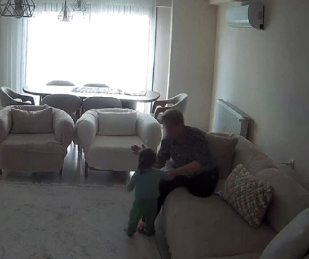 Bebeğe şiddet, kamerada ortaya çıkmıştı! Cani bakıcıyla ilgili yeni gelişme - 1. Resim