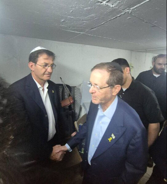 CANLI | İsrail-İran savaşı 5. gününde! Füze yağmuru başladı: Tel Aviv yanıyor - 1. Resim