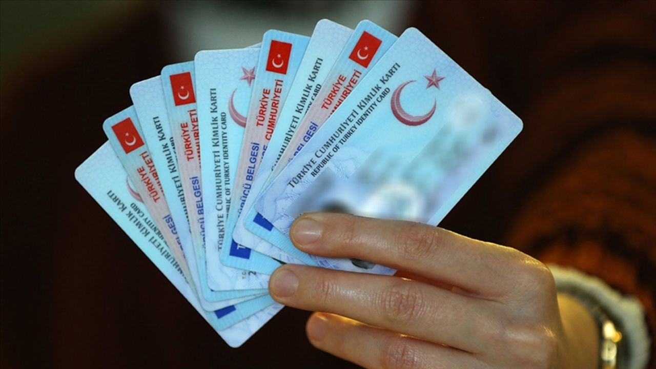 Ehliyet yenileme son tarihi ne zaman? Son tarih yaklaşıyor! Ehliyet yenileme son tarihi ne zaman? Son tarih yaklaşıyor!