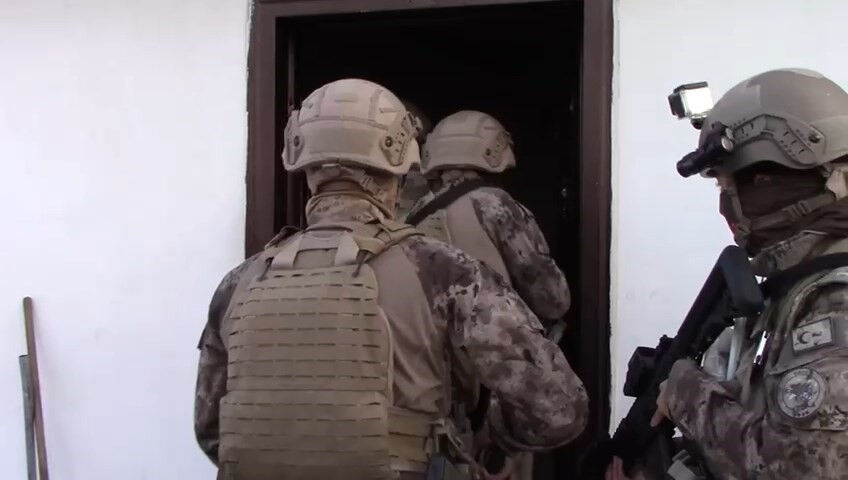 Elazığ'da iki suç örgütü çökertildi! Çok sayıda gözaltı var - 1. Resim