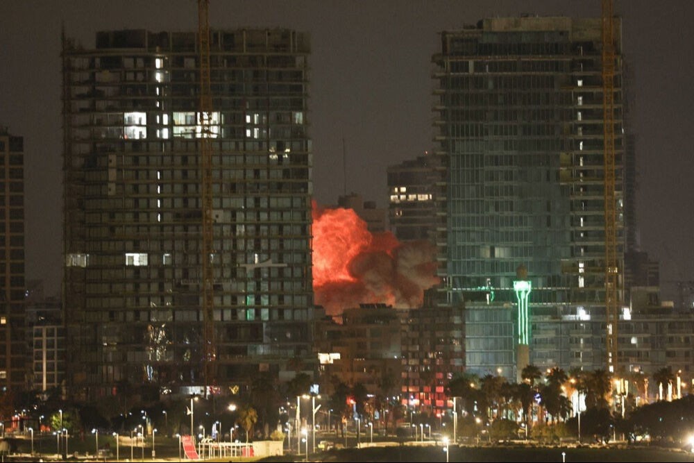 Füzeler gece havalanıyordu, sebebi belli oldu! İran'ın İsrail'e gece saldırıları tesadüf değil - 3. Resim