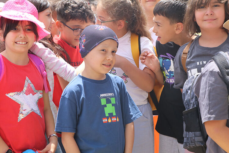 Her şey karın ağrısıyla başladı... Balonlar 8 yaşındaki Yiğit için uçtu - 2. Resim