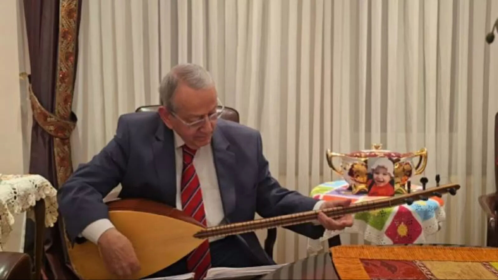 Türk halk müziği sanatçısı Mehmet Erenler hayatını kaybetti! Ölüm sebebi belli oldu - 5. Resim