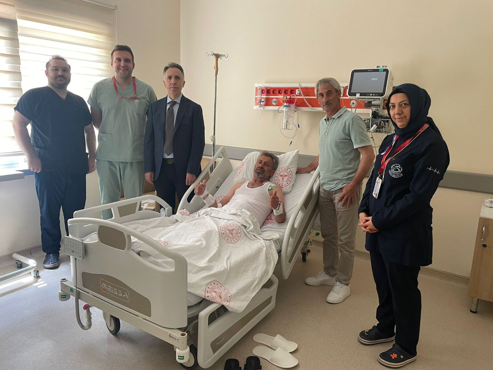 Uzmanlar “nadir görülür” dedi, kimse ameliyat etmek istemedi! Böbreğinden çıkan şoke etti - 1. Resim