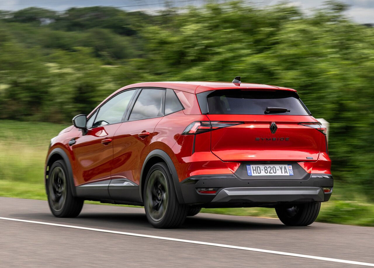 Yeni Renault Symbioz geliyor: Ailelere özel kompakt hibrit SUV - 3. Resim