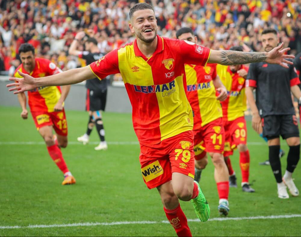 Avrupa'da 7 farklı ülkeden 10 kulüp istiyor! Yeni teklif dudak uçuklattı! Göztepe kararını verdi Avrupa'da 7 ülkeden 10 kulüp istiyor! Yeni teklif dudak uçuklattı! Göztepe kararını verdi - 4. Resim