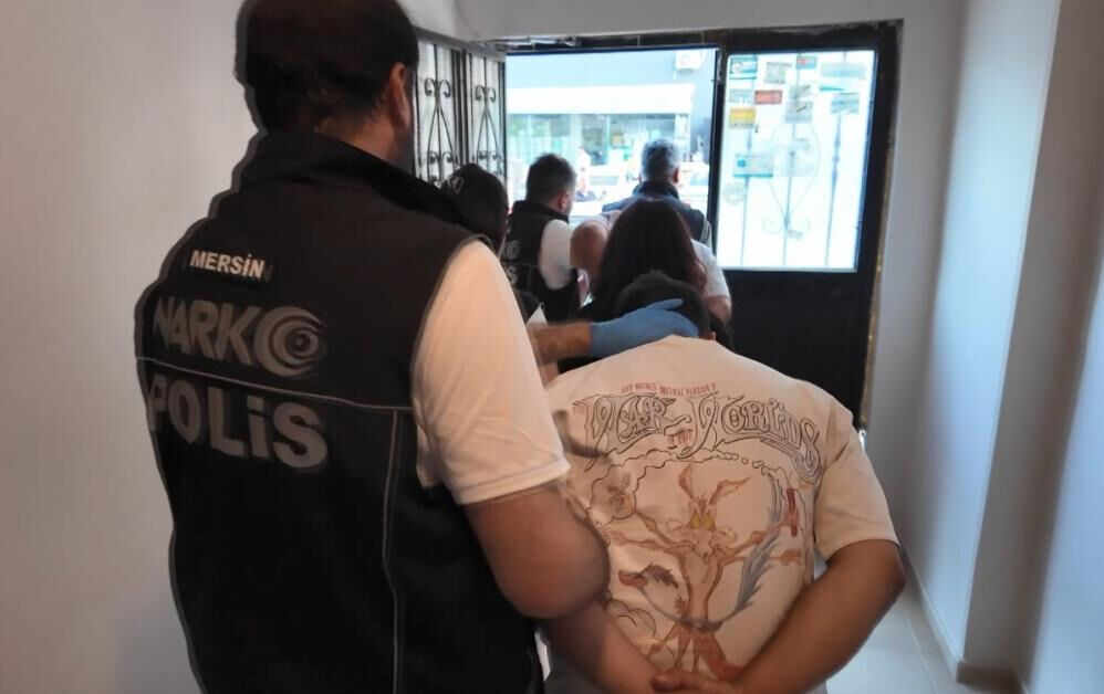 Balkonda yaptığı dron ile tespit edildi! 9 kişi gözaltında - 1. Resim