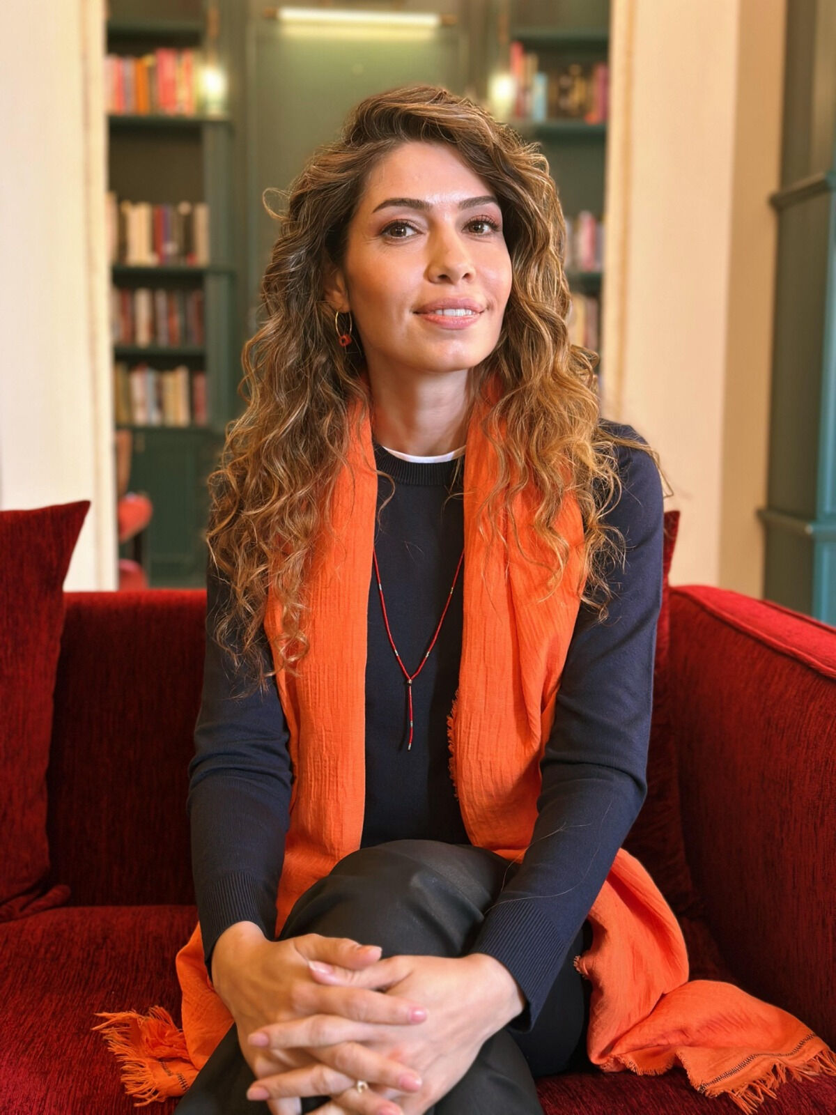 Bedia Ceylan Güzelce’den belleğe, zamanın ruhuna ve iç sesimize yolculuk: “Bu Çağın İnsanı” raflarda - 1. Resim