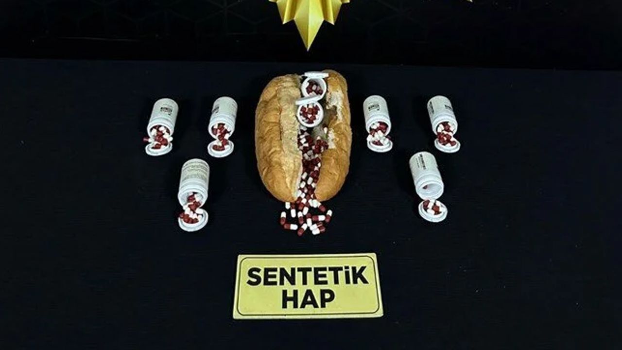Ekmek arası uyuşturucu sevkiyatı polise takıldı! Ekmek arası uyuşturucu sevkiyatı polise takıldı!