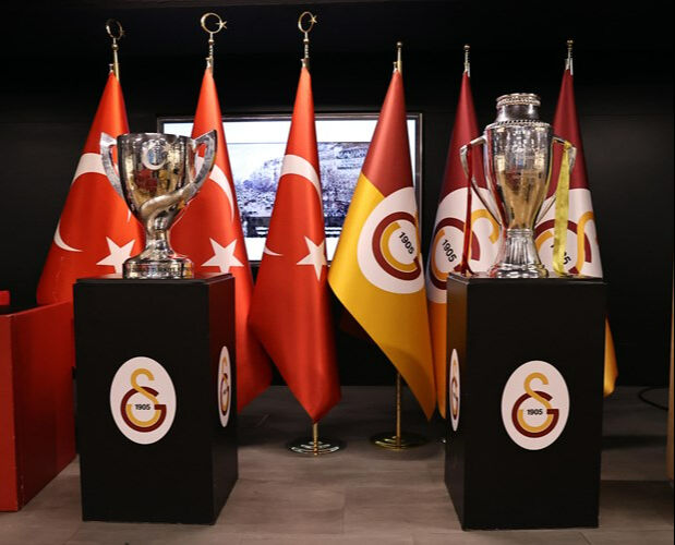Galatasaray'da çifte kupalı şov! Dursun Özbek'in isyanı: Akılalmaz yalanlar, sinsi planlar - 1. Resim