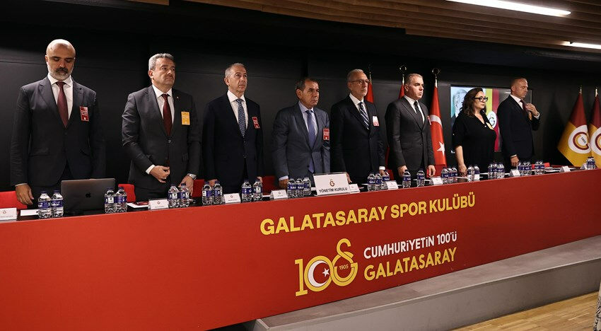 Galatasaray'da çifte kupalı şov! Dursun Özbek'in isyanı: Akılalmaz yalanlar, sinsi planlar - 2. Resim