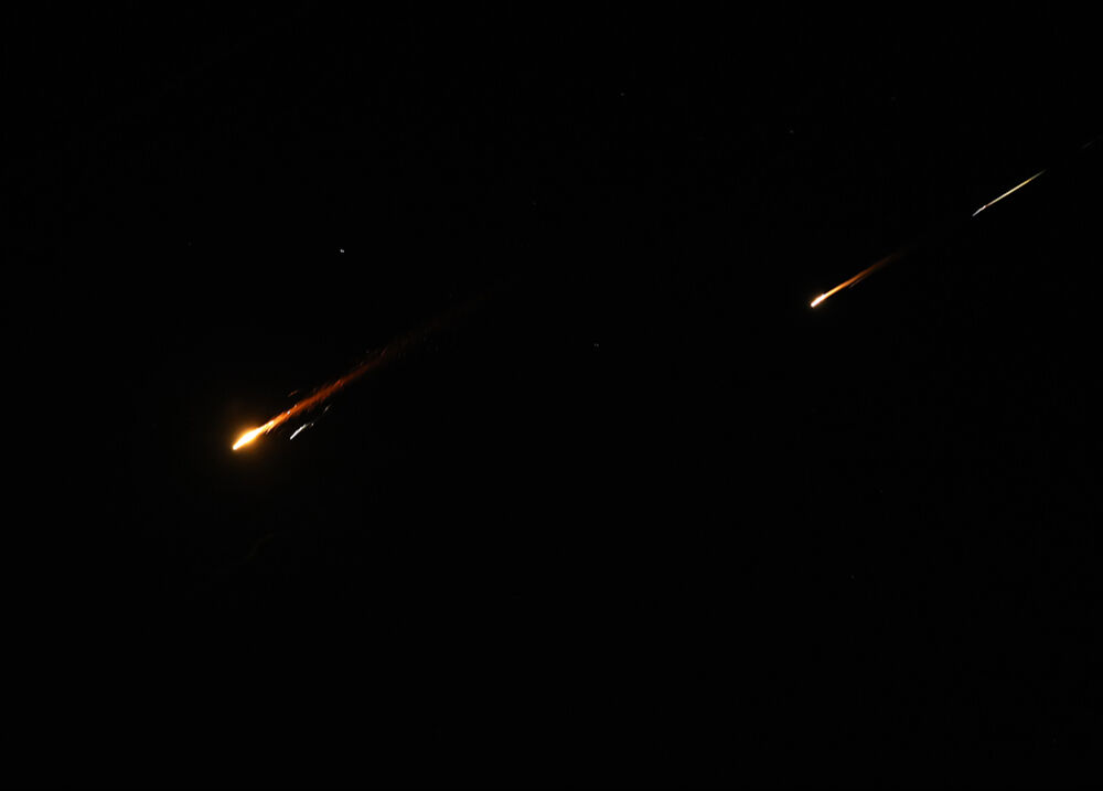 İsrail, Tahran'da füze üretim tesisini hedef aldı! 50'den fazla uçak havalandı - 1. Resim