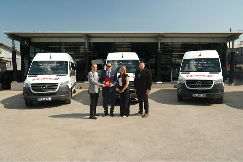 Mercedes-Benz’den Turex Turizm’in araç filosuna 150 adet Sprinter teslimatı gerçekleşti - 1. Resim