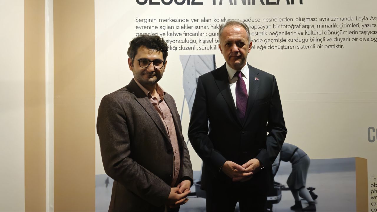 Müzayedelere teknolojik takip! Kültür ve Turizm Bakan Yardımcısı Gökhan Yazgı, yurt dışına kaçırılan eserlere dair çalışmalarını anlattı Müzayedelere teknolojik takip! Kültür ve Turizm Bakan Yardımcısı Gökhan Yazgı, yurt dışına kaçırılan eserlere dair çalışmalarını anlattı