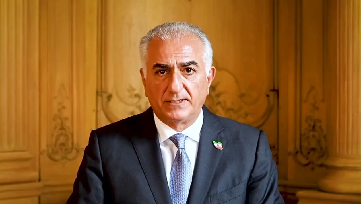 Netanyahu'yla poz vermişti, ayaklanmaya çağırdı! Şah'ın oğlu Pehlevi'den isyan çağrısı: İran'ı geri alma zamanı! - 1. Resim