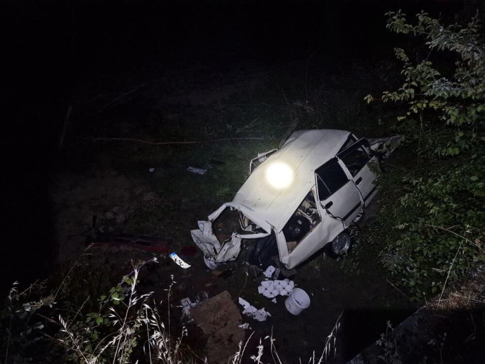 Sakarya'da kaza! Otomobil motosikletle çarpıştı, ölü ve yaralılar var - 2. Resim