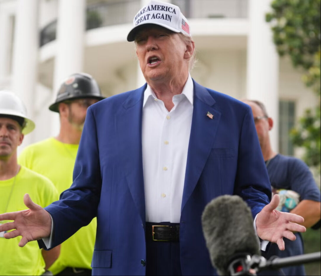 Trump'tan 'İran' çıkışı! Trump, yaptığı açıklamada "Ne yapacağımı bilemezsiniz. Belki yaparım, belki yapmam" diyerek askeri müdahale ihtimaline açık kapı bıraktı.