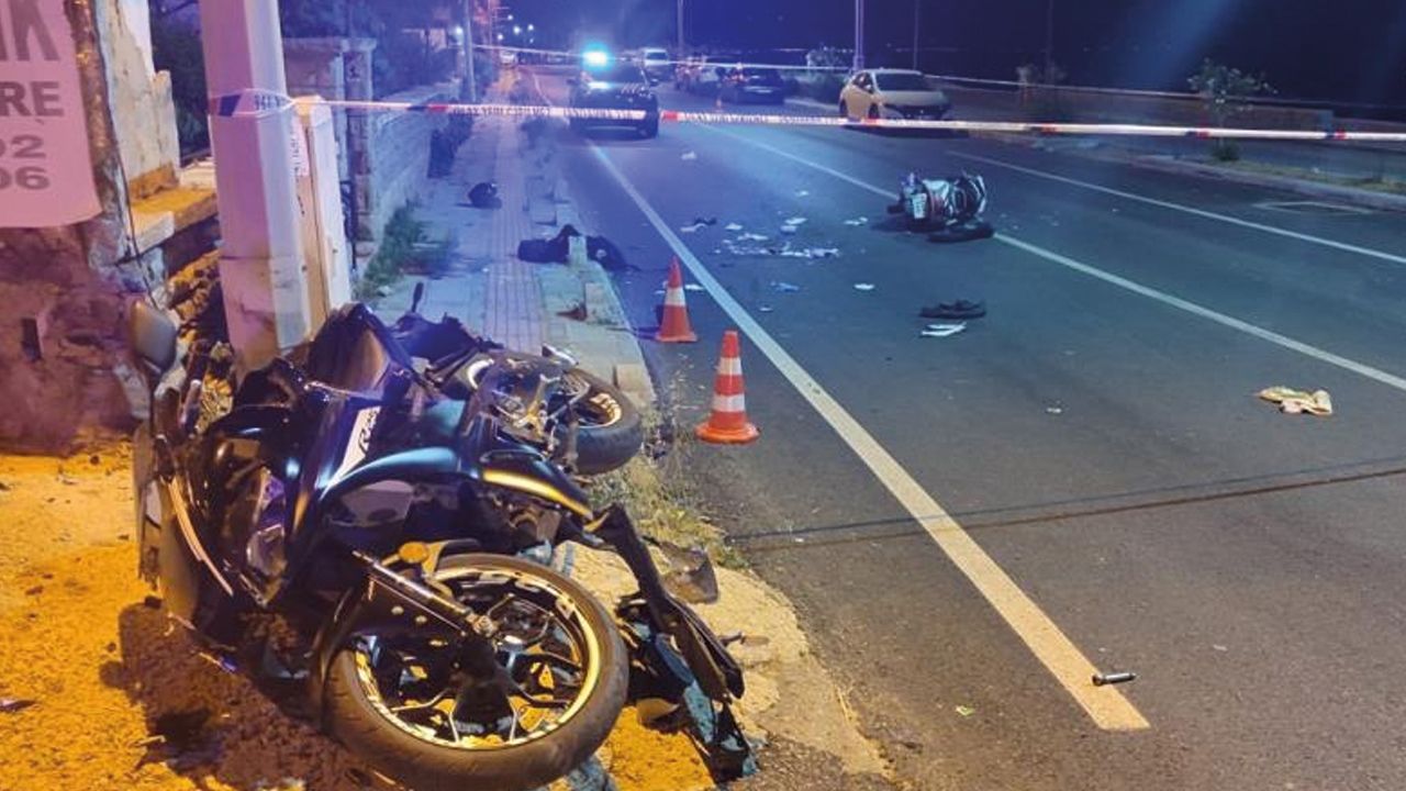 Bodrum'da motosikletler kafa kafa çarpıştı: Sürücüler can verdi Bodrum'da motosikletler kafa kafa çarpıştı: Sürücüler can verdi