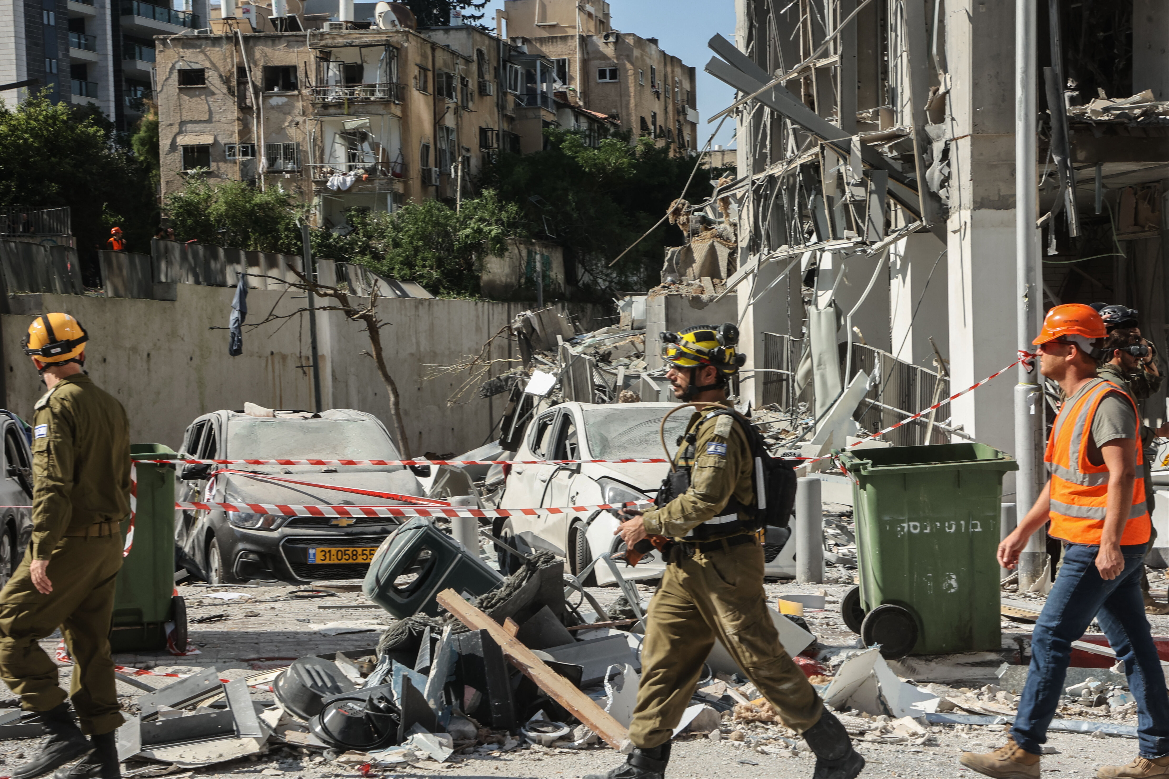 CANLI | İran kritik noktaları vurdu! İsrail köşeye sıkıştı - 1. Resim