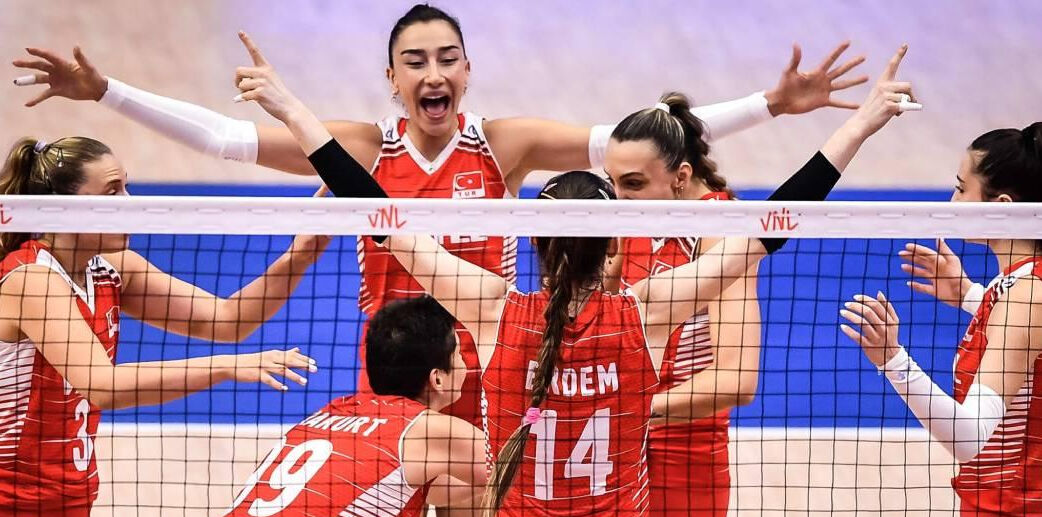 Kanada-Türkiye voleybol maçı hangi kanalda, ne zaman, saat kaçta? Türkiye'nin voleybol maçı için geri sayım başladı - 4. Resim