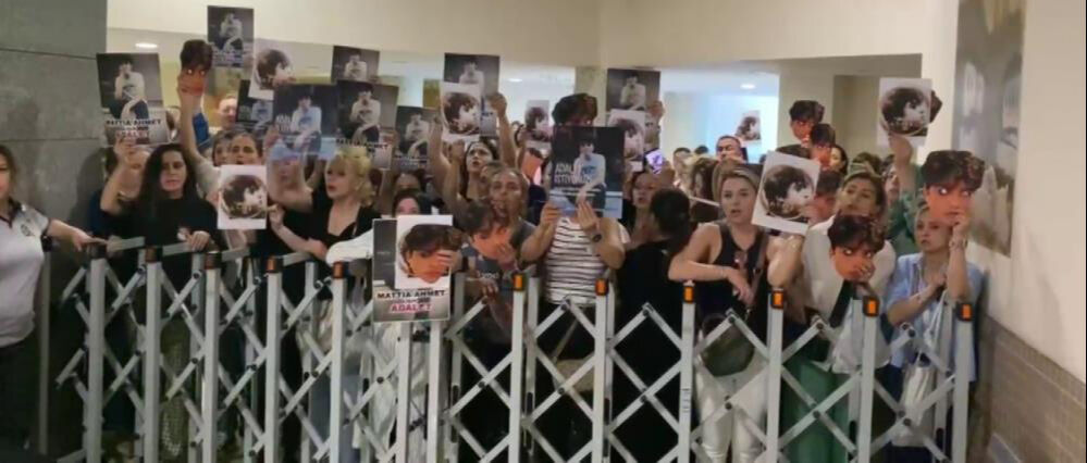 Kadıköy'de vahşice katledilmişti! Ahmet Minguzzi davası ertelendi: Mahkeme başkanı davadan çekildi Ahmet Minguzzi davasında 3'üncü duruşma!