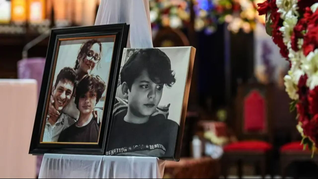 Kadıköy'de vahşice katledilmişti! Ahmet Minguzzi davası ertelendi: Mahkeme başkanı davadan çekildi Ahmet Minguzzi davasında 3'üncü duruşma!