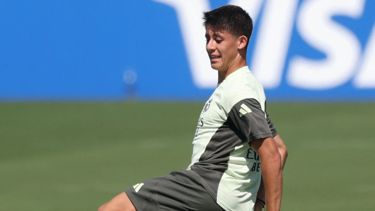 Arda Güler'e Toni Kroos rolü! Xabi Alonso'dan yeni görev Arda Güler'e Toni Kroos rolü! Xabi Alonso'dan yeni görev - 1. Resim