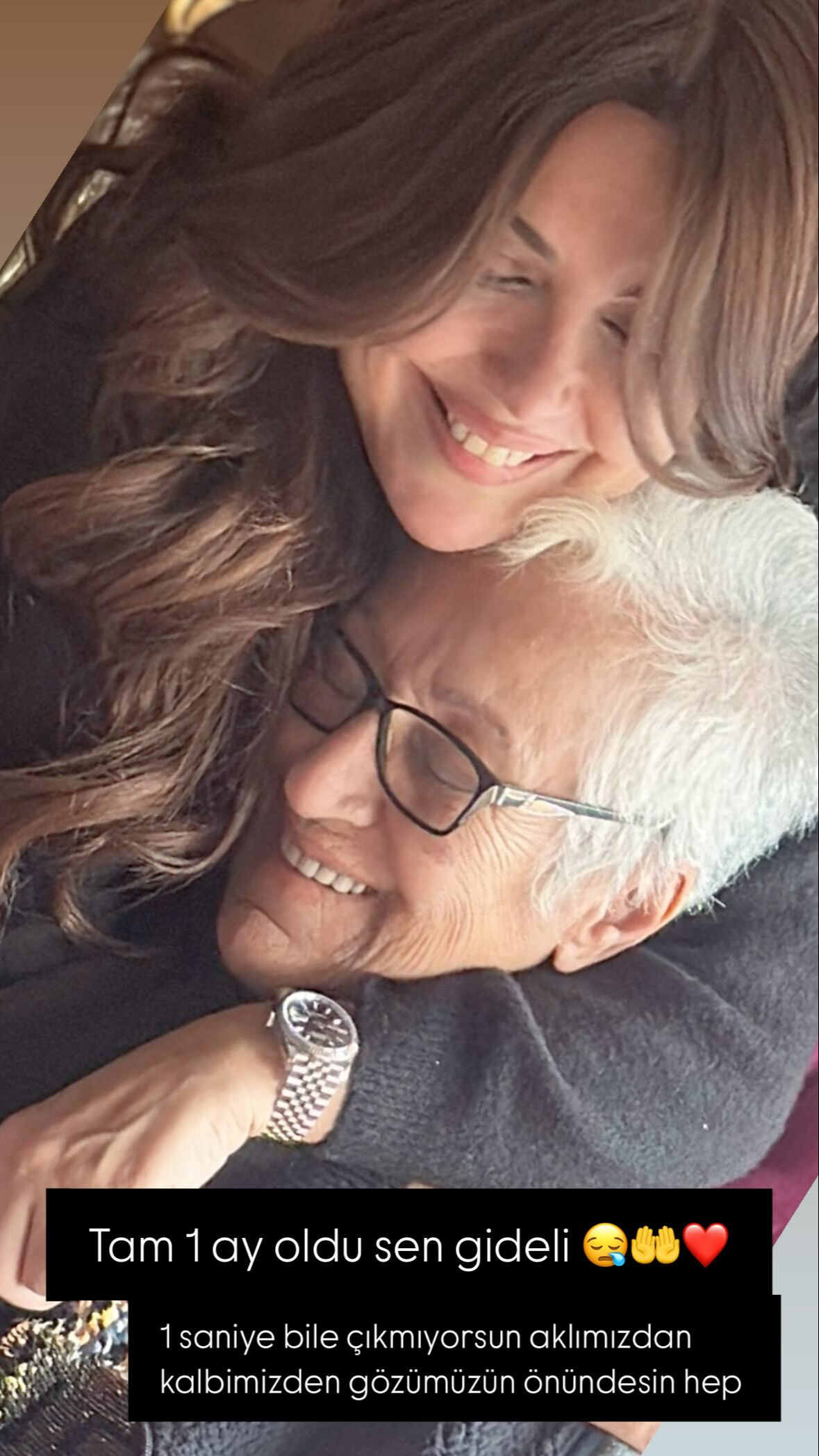 Aslı Hünel'in anne özlemi! Paylaşımı yürek yaktı: Gözümüzün önündesin hep Aslı Hünel'in anne özlemi! Paylaşımı yürek yaktı: Gözümüzün önündesin hep - 2. Resim