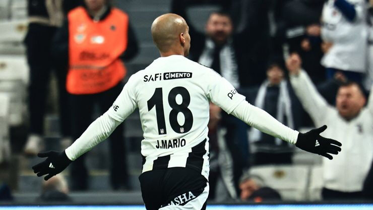 Beşiktaş'ta transferler için gözler 22 Haziran'a çevrildi! Yıldızlar için yetki şart Beşiktaş'ta transferler için gözler 22 Haziran'a çevrildi! Yıldızlar için yetki şart - 1. Resim