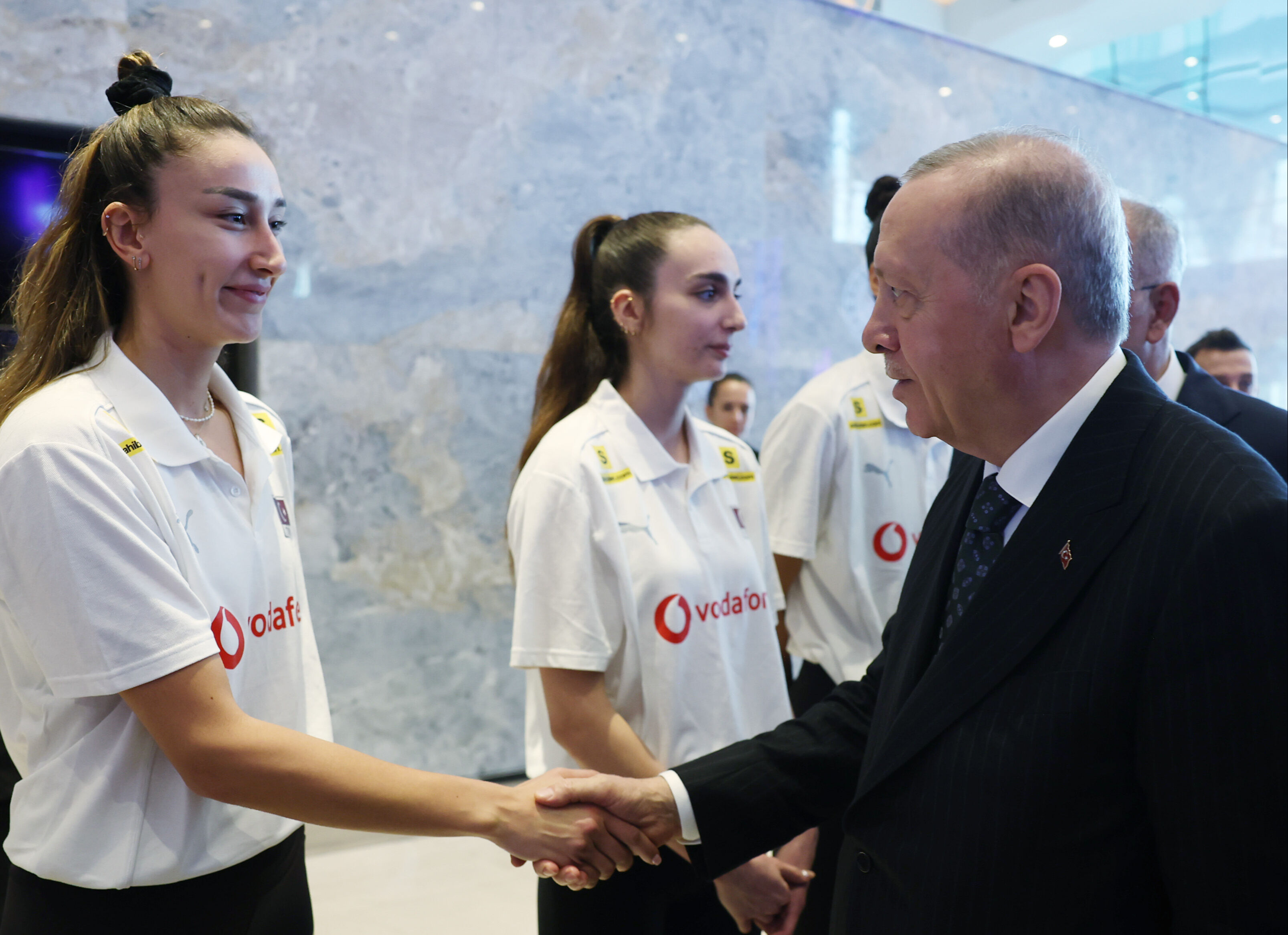 Cumhurbaşkanı Erdoğan, A Milli Kadın Voleybol Takımını kabul etti Cumhurbaşkanı Erdoğan, A Milli Kadın Voleybol Takımını kabul etti - 4. Resim