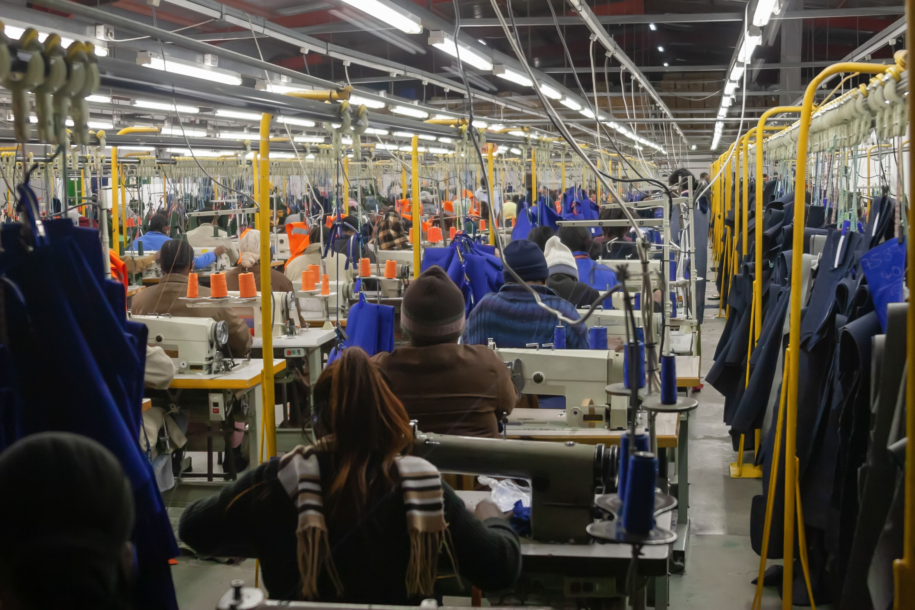 Faiz çıkmazı... 300 bin kişi işsiz kaldı, iş dünyası ve yatırımcı isyanda! Faiz çıkmazı... 300 bin kişi işsiz kaldı, iş dünyası ve yatırımcı isyanda! - 1. Resim