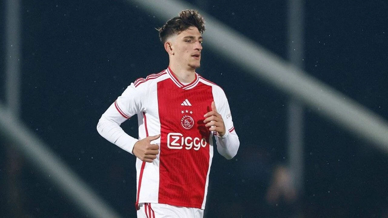 Galatasaray'dan savunmaya yerli hamle! Ahmetcan Kaplan listede Galatasaray'dan savunmaya yerli hamle! Ahmetcan Kaplan listede - 3. Resim