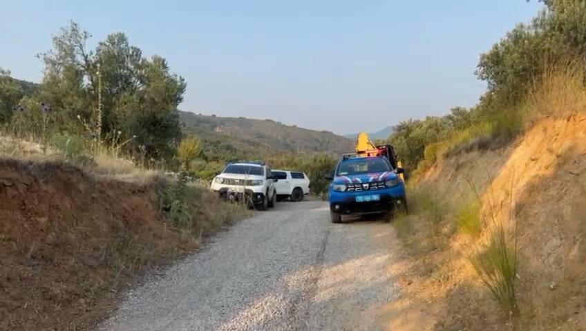 İmamoğlu'nun babasına ait arazide arama yapıldı İmamoğlu'nun babasına ait arazide arama yapıldı - 1. Resim