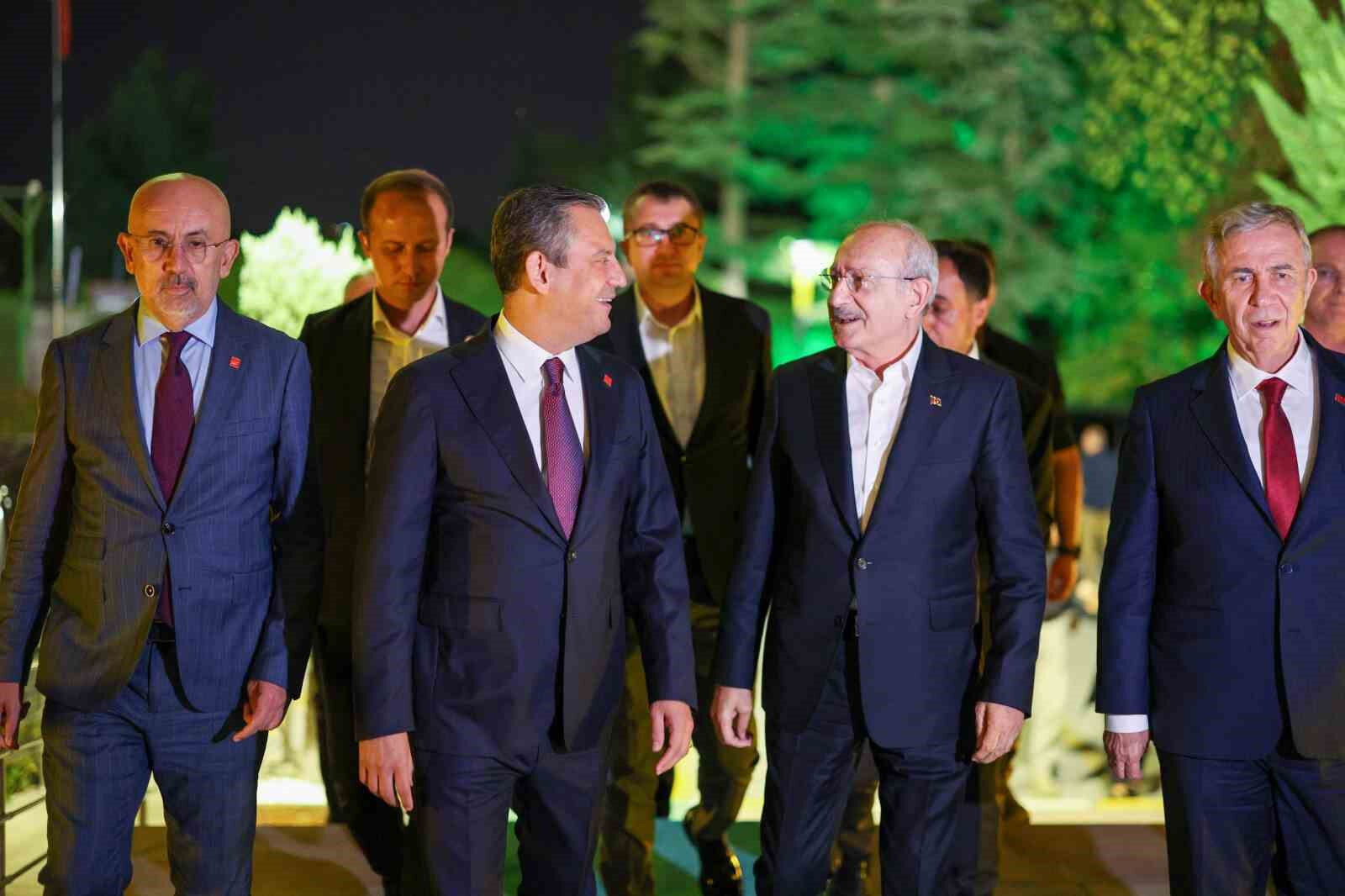 Kemal Kılıçdaroğlu, Özgür Özel ile görüşecek mi? Nuray Başaran canlı yayında açıkladı Kemal Kılıçdaroğlu, Özgür Özel ile görüşecek mi? Nuray Başaran canlı yayında açıkladı - 1. Resim