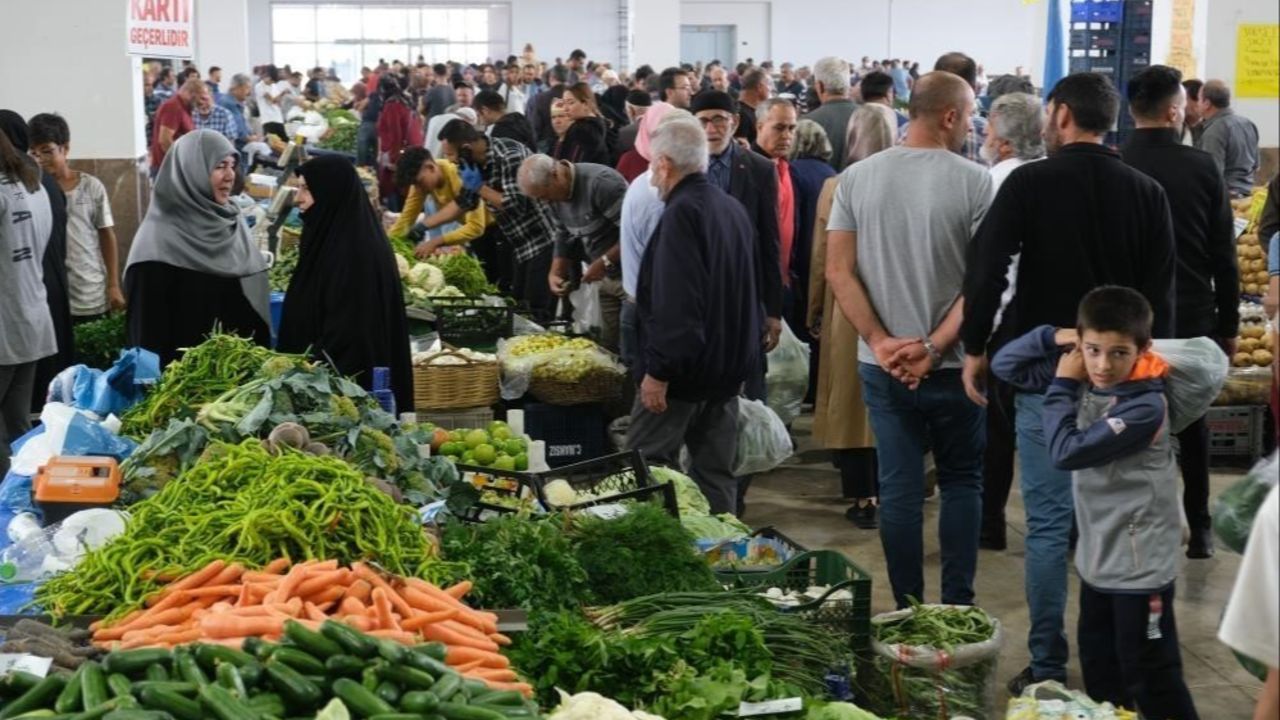 Tüketici güveni artmaya devam ediyor Tüketici güveni artmaya devam ediyor