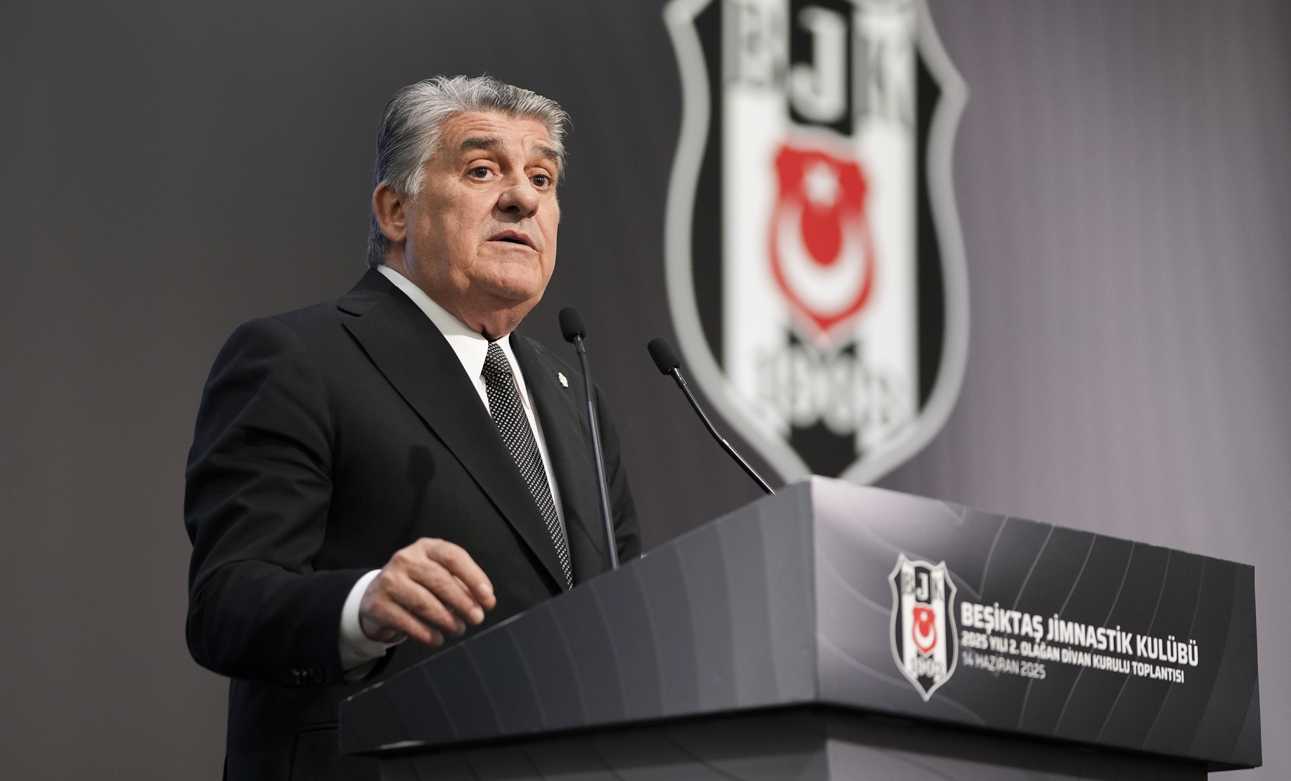 Beşiktaş'ta transferden önce finansal altyapı hazırlandı! Projeler tamam, yola devam Beşiktaş'ta transferden önce finansal altyapı hazırlandı! Projeler tamam, yola devam - 1. Resim