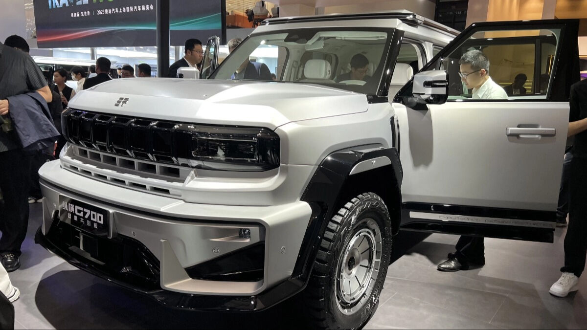 Chery’den “suda yüzen” Amfibi SUV: Jetour G700 Chery’den “suda yüzen” Amfibi SUV: Jetour G700 - 1. Resim