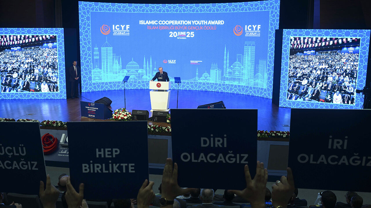 ICYF’ten Cumhurbaşkanı Erdoğan’a “Büyük Gençlik Ödülü” - 2. Resim