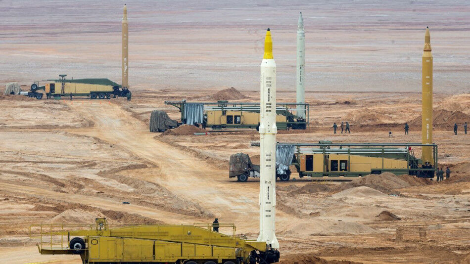 İsrail, İsfahan nükleer tesisini vurdu! Sızıntı var mı? İran'dan açıklama geldi İsrail, İsfahan nükleer tesisini vurdu! Sızıntı var mı? İran'dan açıklama geldi - 1. Resim