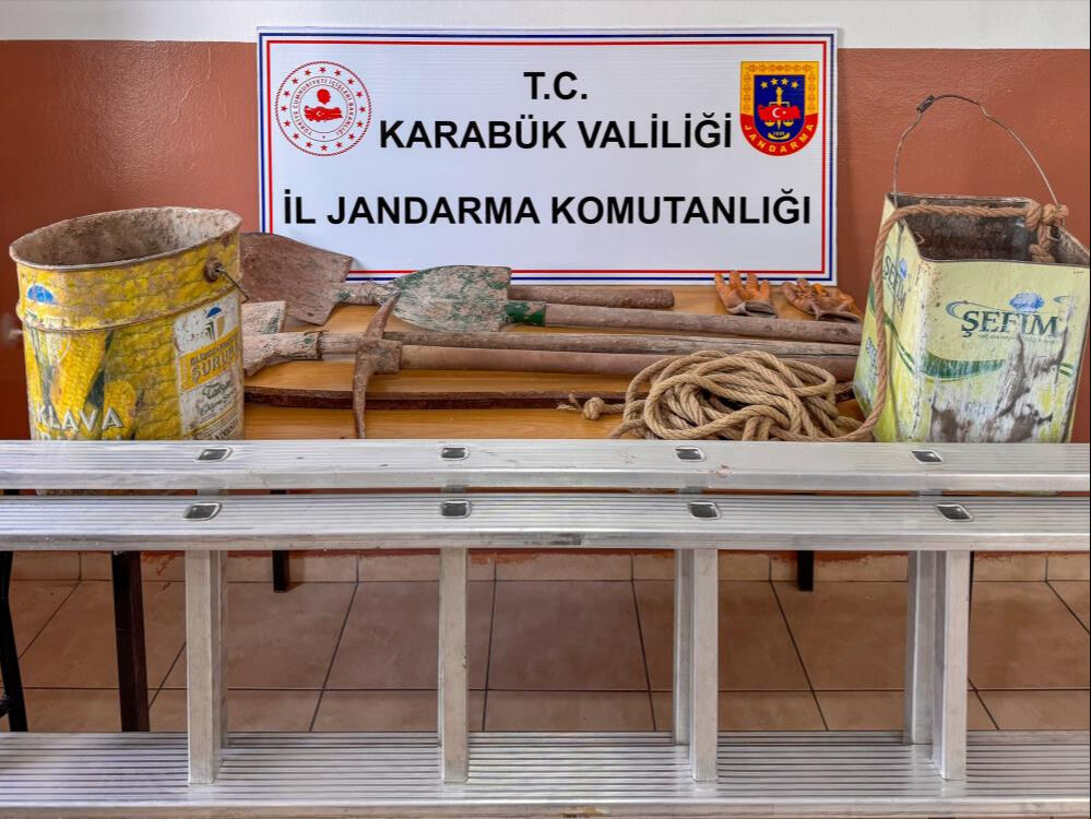 Kazdıkları yerde suçüstü yakalandılar! Kazdıkları yerde suçüstü yakalandılar! - 1. Resim