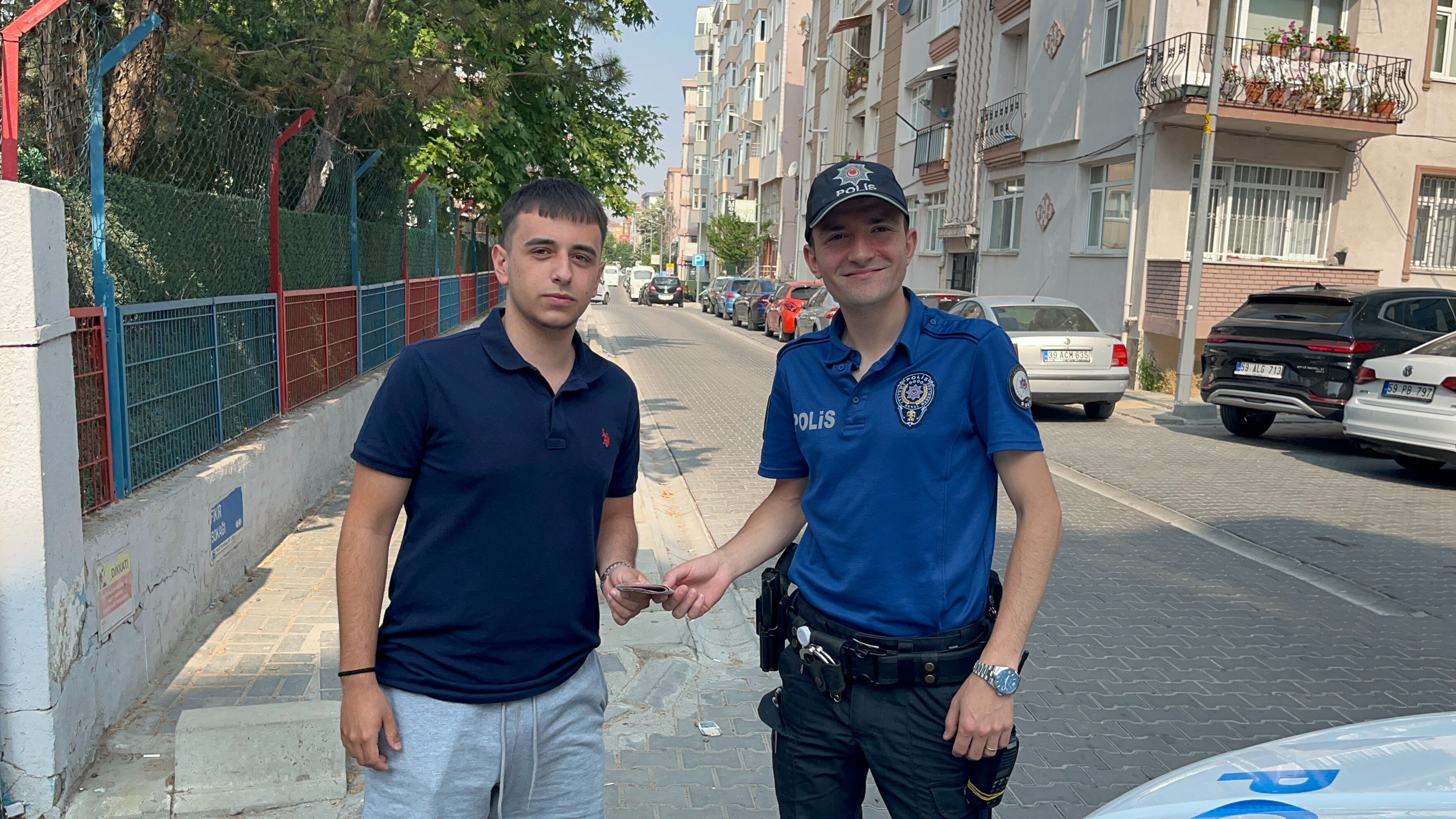 Lise öğrencisinden büyük olgunluk! 