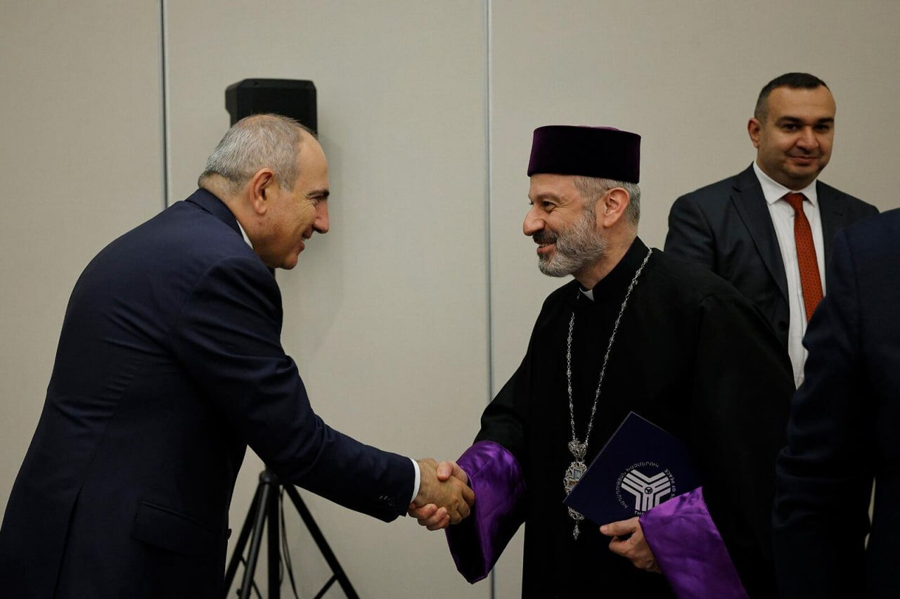 Paşinyan ile Erdoğan arasında kritik belge gündemi: Barış anlaşmasına ilk imza Washington'da mı atılacak? Paşinyan ile Erdoğan arasında kritik belge gündemi: Barış anlaşmasına ilk imza Washington'da mı atılacak? - 1. Resim