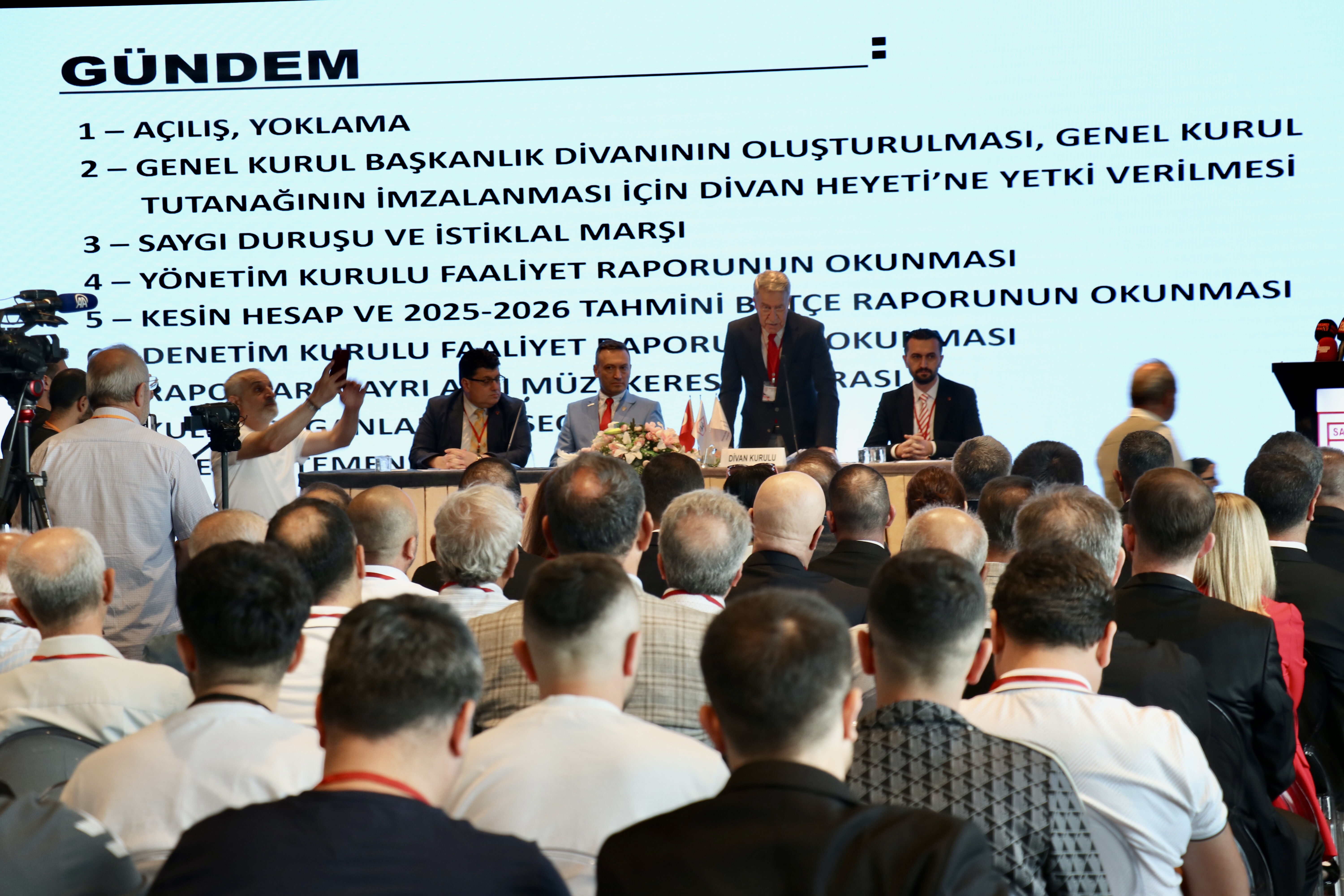 Samsunspor başkanlığına yeniden Yıldırım seçildi Samsunspor başkanlığına yeniden Yıldırım seçildi - 3. Resim