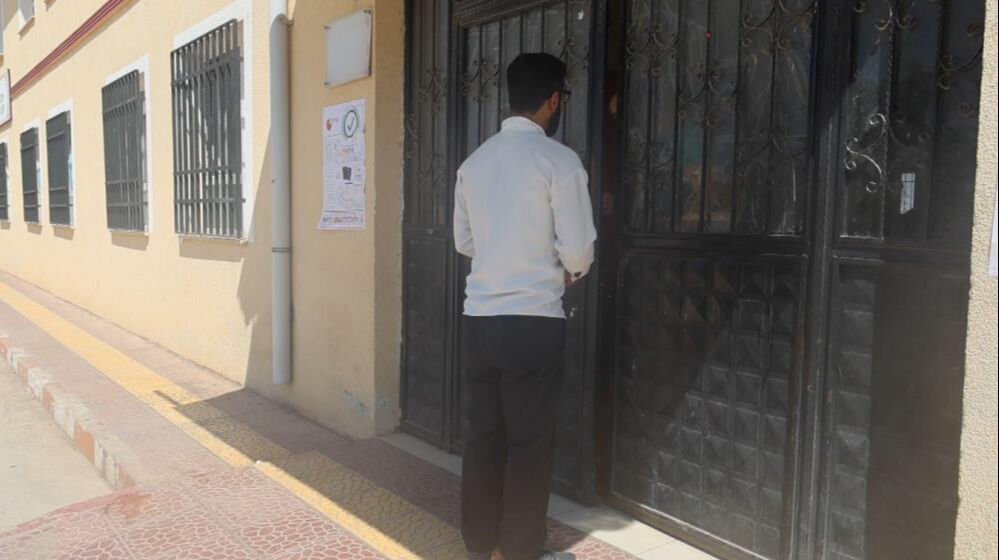 TYT sınavına 3 dakika geç kaldı! Rahatlığı "pes" dedirtti TYT sınavına 3 dakika geç kaldı! Rahatlığı "pes" dedirtti - 1. Resim