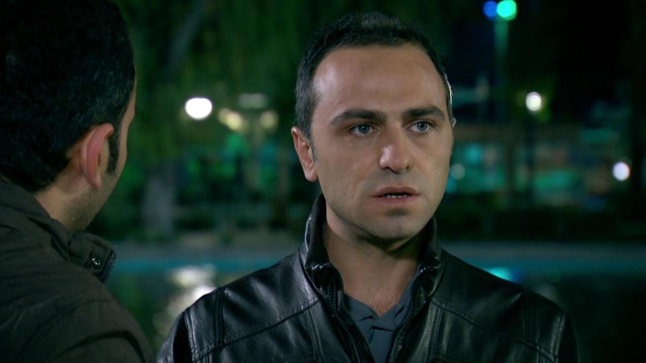 Ünlü oyuncu Serdar Orçin evlendi! Eşi kendisinden ünlü çıktı: İşte müstakbel eşi...