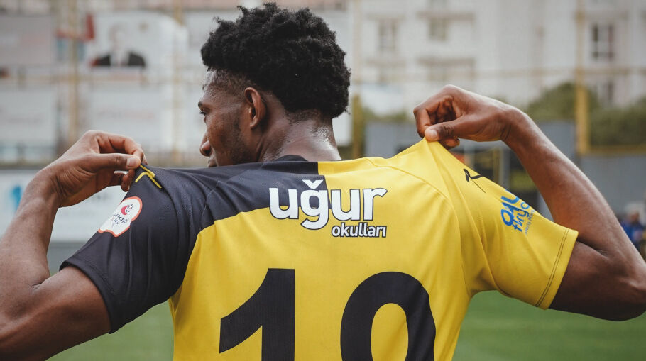 1. Lig'in tarihine geçecek! İstanbulspor'un yıldızı Diarra rekorla Feyenoord'da 1. Lig'in tarihine geçecek! İstanbulspor'un yıldızı Diarra rekorla Feyenoord'da - 1. Resim