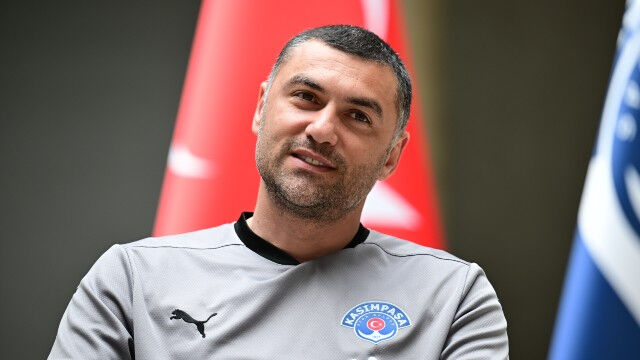 Burak Yılmaz, Kasımpaşa ile yollarını ayırdı! Burak Yılmaz, Kasımpaşa ile yollarını ayırdı! - 1. Resim