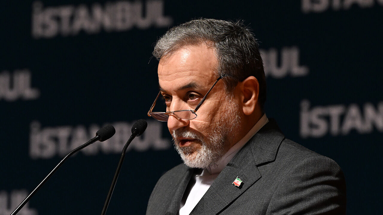 İstanbul'dan dünyaya mesajlar! İran-ABD'ye nasıl karşılık verecek? Arakçi: Önümüzde bir dizi seçenek var İstanbul'dan dünyaya mesajlar! ABD'nin saldırısı sonrası İran Dışişleri Bakanı Arakçi'den önemli açıklamalar - 4. Resim